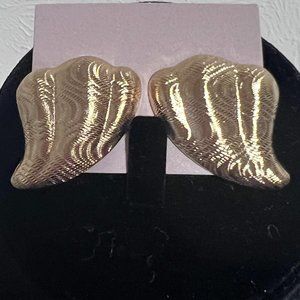Vintage 1987 Breathless Goldtone Pierced Earrings Made by Avon